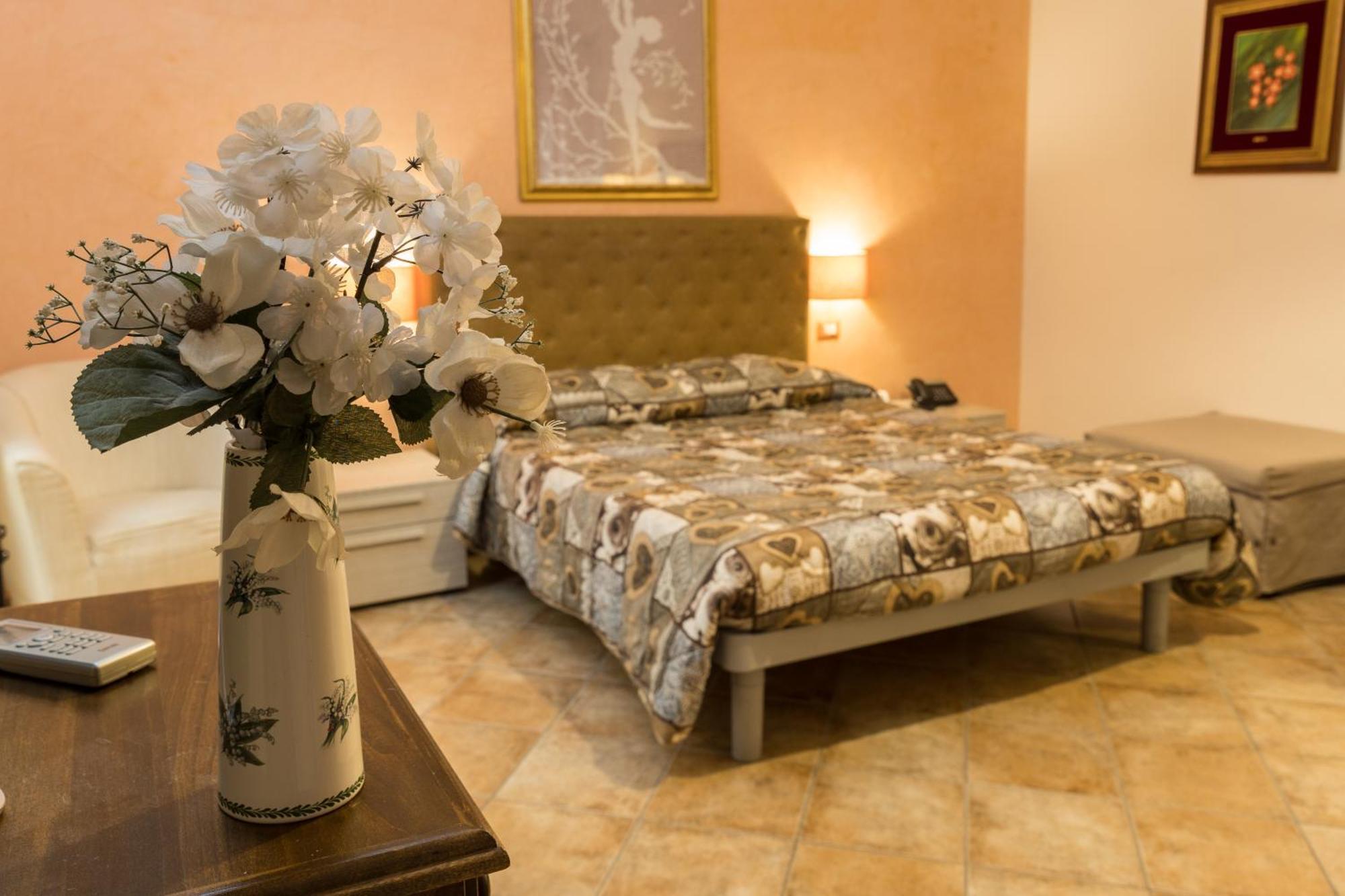 Locanda Dei Fiori Пістоя Екстер'єр фото